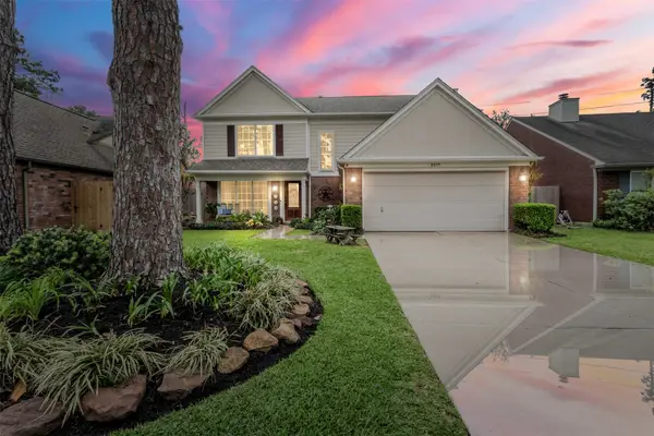 8655 Plum Lake Drive, Houston, TX 77095