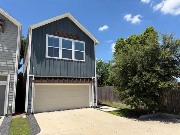 702 Pinemont Canyon Lane, Houston, TX 77018
