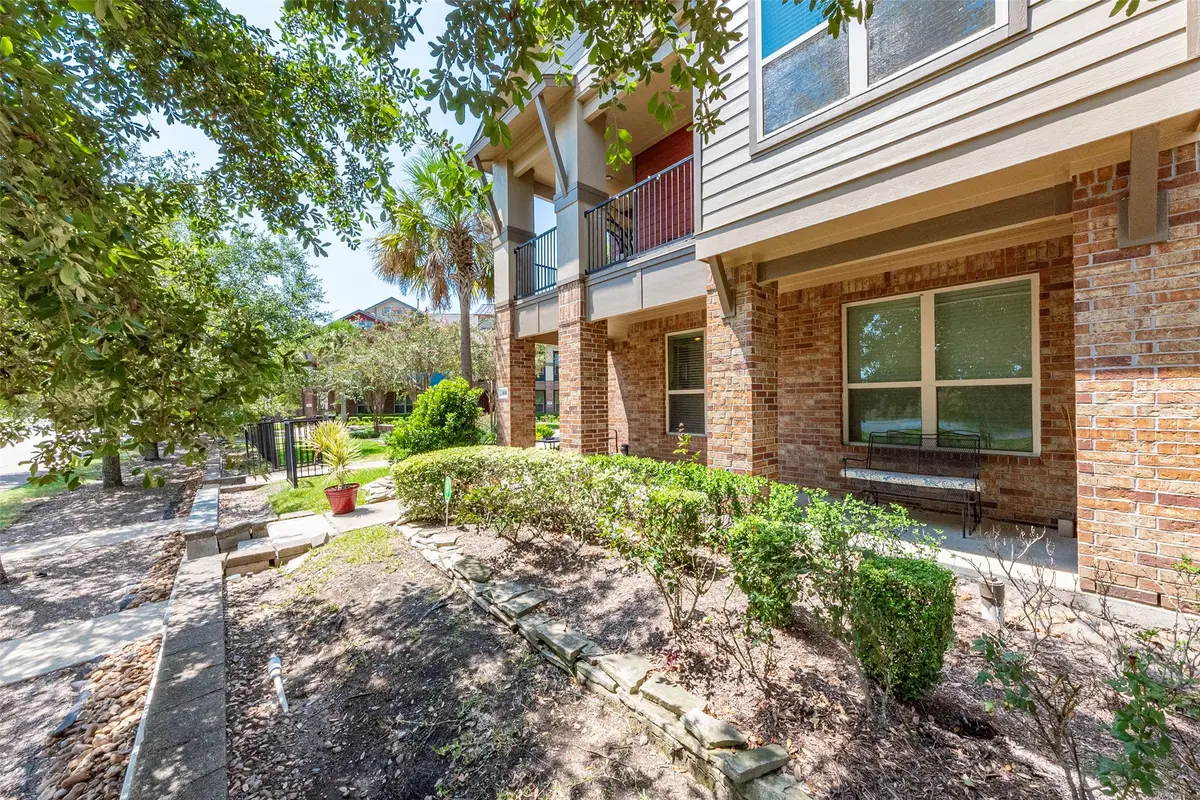 403 Marina View Drive, Webster, TX 77598 - Image #1