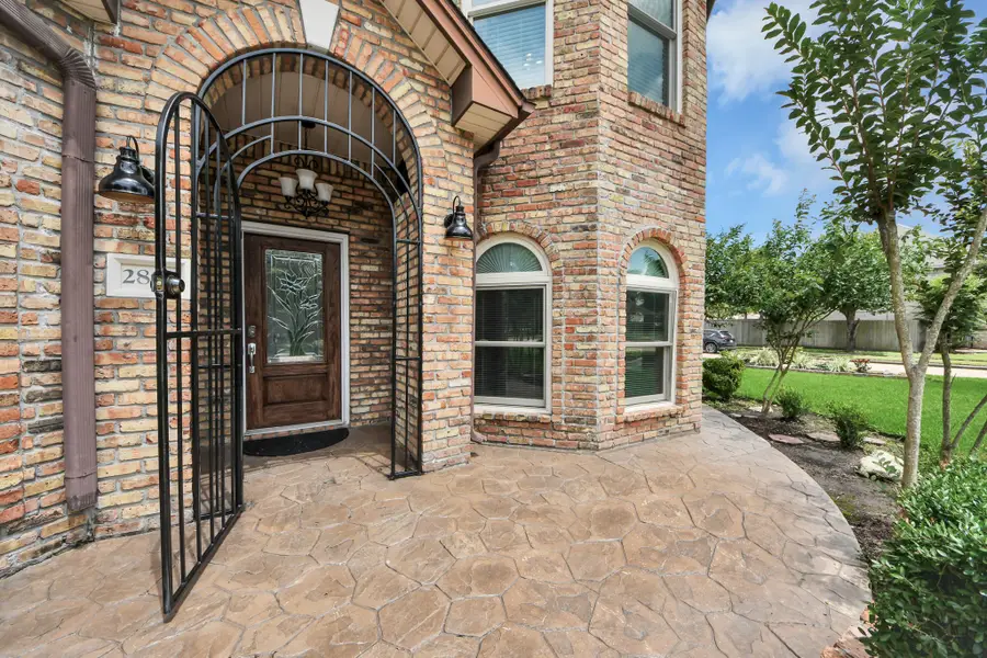 2804 8th Street N, Texas City, TX 77590 - #2
