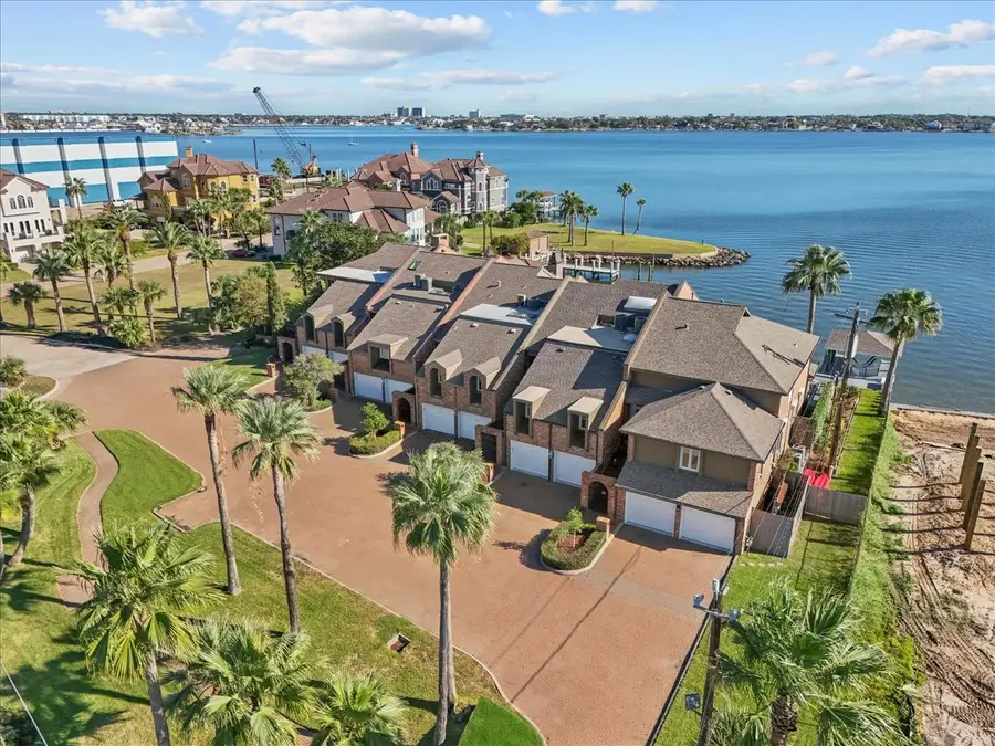 7105 Broadway Street, Galveston, TX 77554 - Image #3