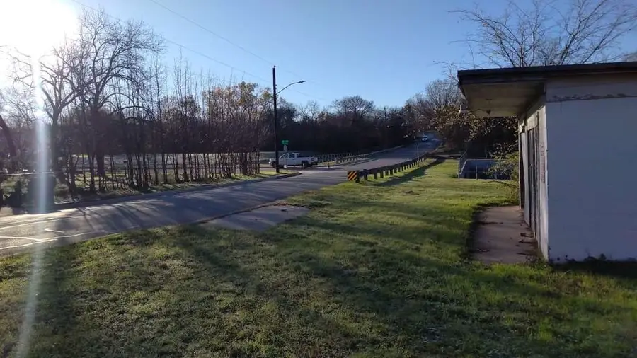 2740 Avenue K, Fort Worth, TX 76105 - Image #2