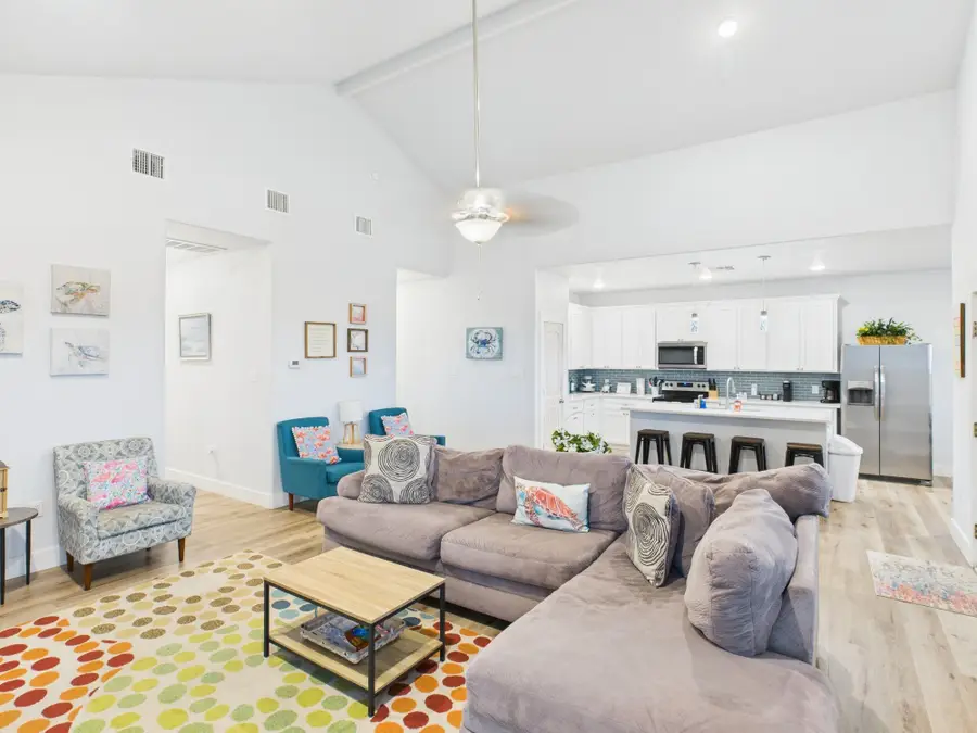 2403 S Bronte Street, Rockport, TX 78382 - Image #3