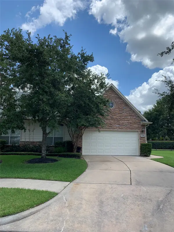 7242 Welshwood Lane, Sugar Land, TX 77479