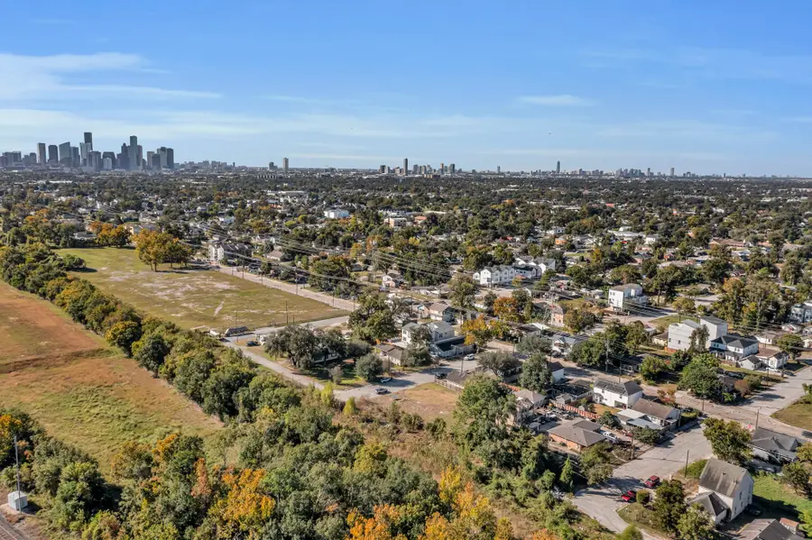 1713 Tarley Street, Houston, TX 77009 - Image #2