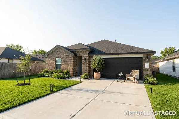 1111 Desert Willow Drive, Rosharon, TX 77583