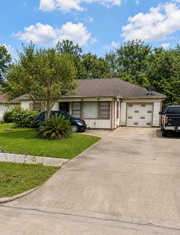 1214 Globe Street, Houston, TX 77034