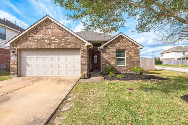 6722 Poplar Bend Lane, Dickinson, TX 77539