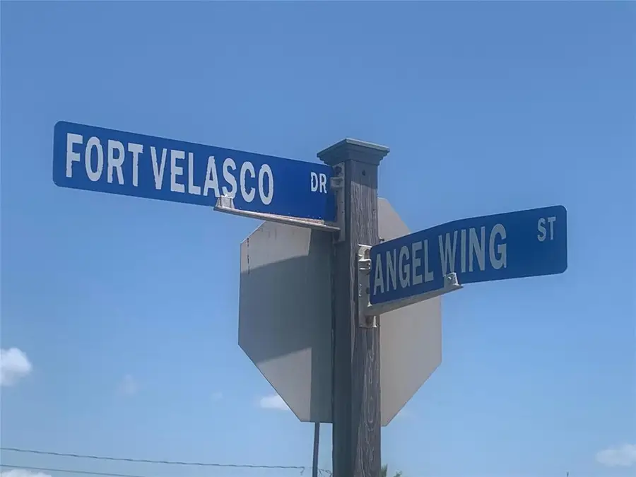 907 Fort Velasco Drive, Surfside Beach, TX 77541 - Image #2