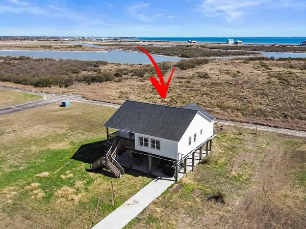 3219 Camp Hulen Drive, Palacios, TX 77465