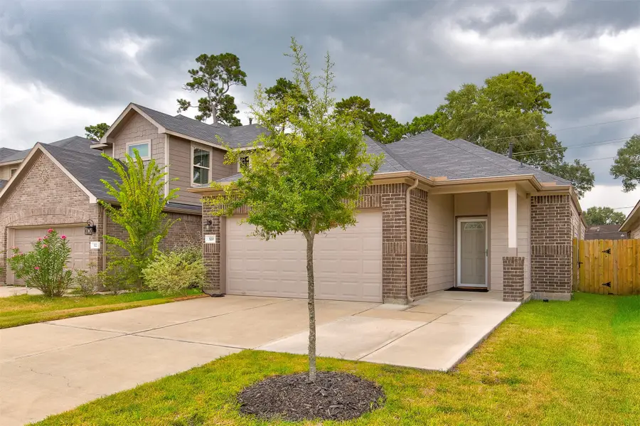 320 Emerald Thicket Lane, Huffman, TX 77336 - #2
