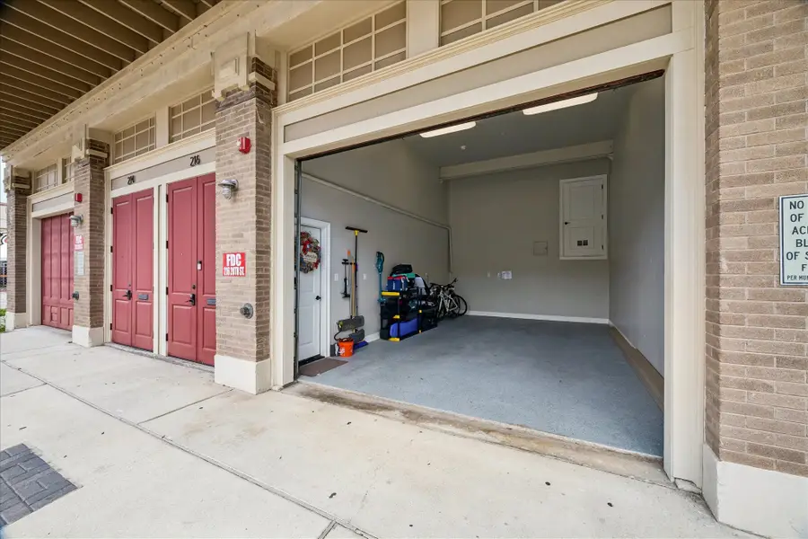 216 20th Street, Galveston, TX 77550 - #3