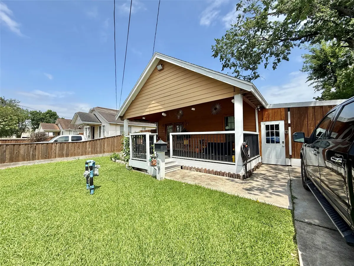 908 Lakin Avenue, Pasadena, TX 77506 - #1