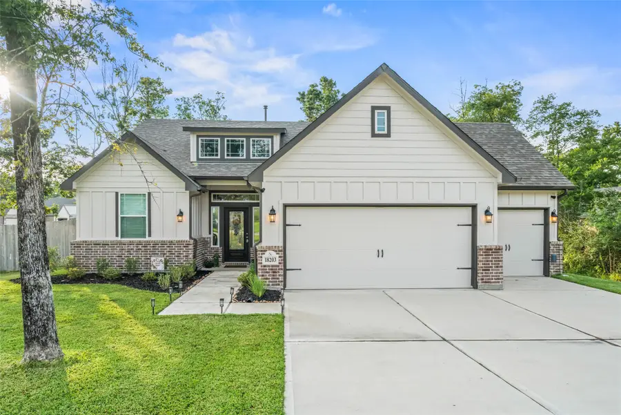 18203 Samie Nell Court, Willis, TX 77378 - Image #2