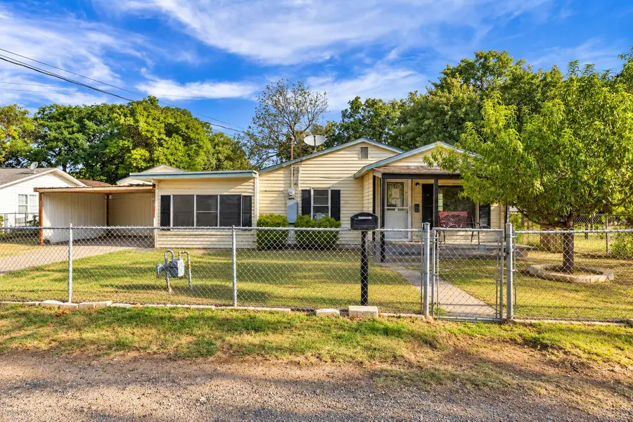 4027 Hollis Street, Haltom City, TX 76111 - #2