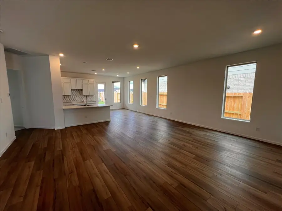 2619 Precious Coral Drive, Rosharon, TX 77583 - Image #3