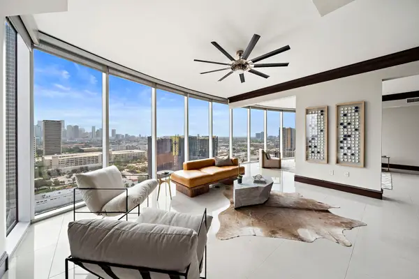 3333 Allen Parkway #2006, Houston, TX 77019