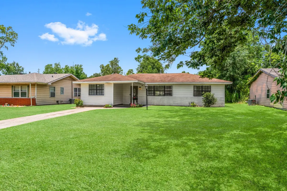 7280 Click Drive, Beaumont, TX 77708 - #1