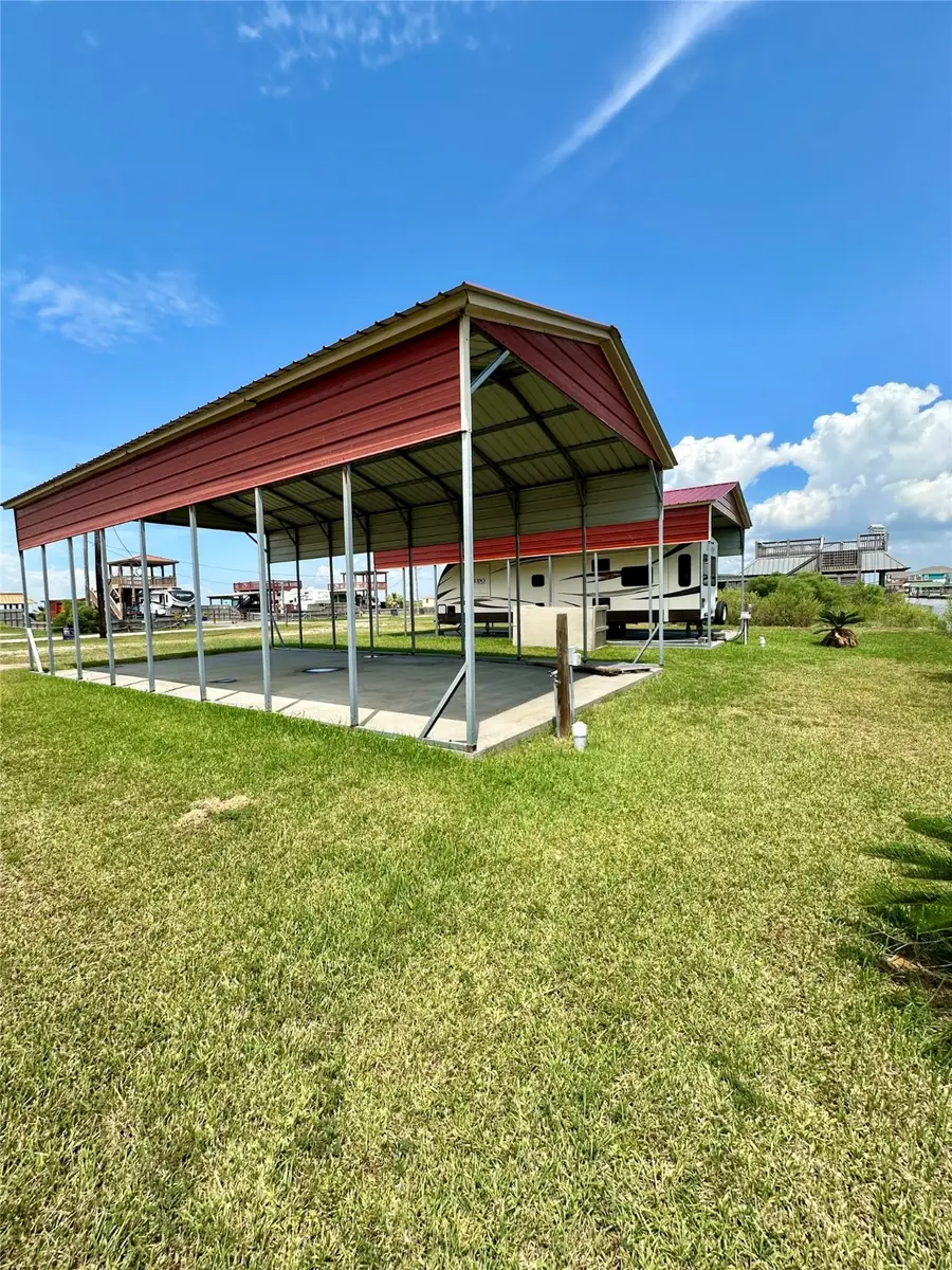 1218 Van Sant, Gilchrist, TX 77617 - Image #3