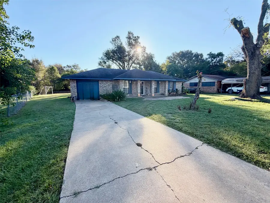 608 Woolley Circle, Crockett, TX 75835 - #3