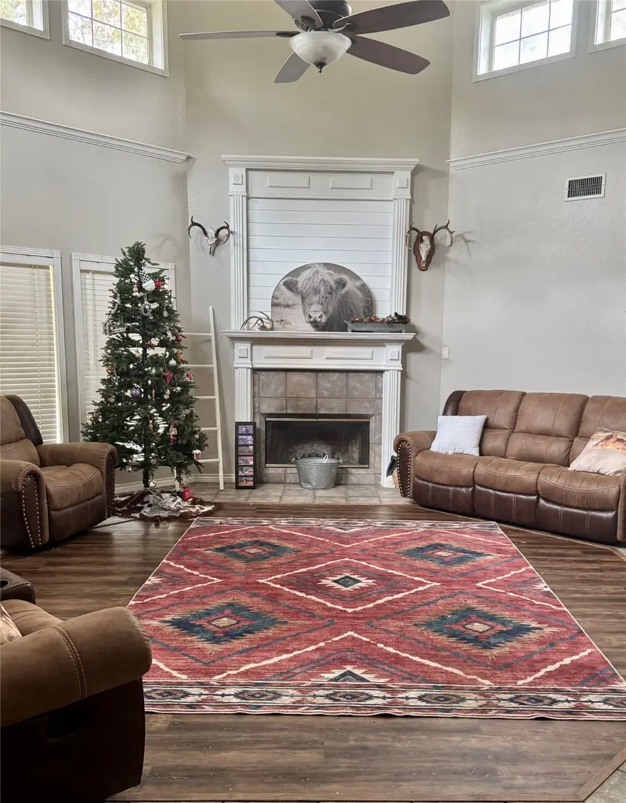 7704 Timberland Drive, Orange, TX 77632 - Image #3