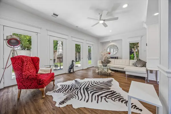 1112 Nantucket Drive #A, Houston, TX 77057