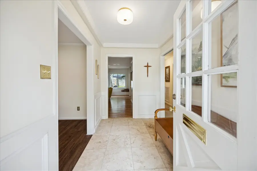 10050 Locke Lane, Houston, TX 77042 - Image #3