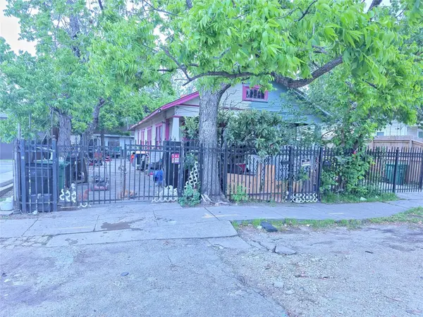 1006 Panama Street, Houston, TX 77009