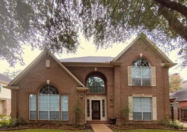 806 Lakespur Drive, Sugar Land, TX 77479