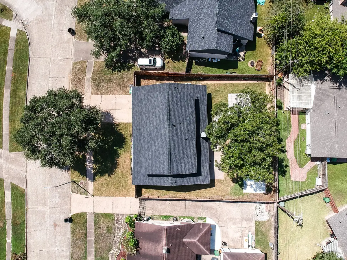 9110 Vickijohn Drive, Houston, TX 77031 - Image #1