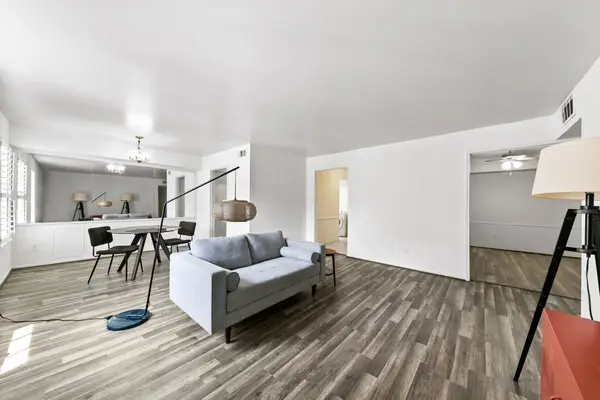 361 N Post Oak Lane #231, Houston, TX 77024