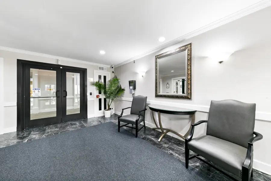 361 N Post Oak Lane #231, Houston, TX 77024 - Image #2