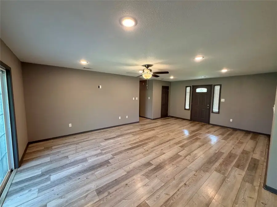 1809 N Valderas Street, Angleton, TX 77515 - #2