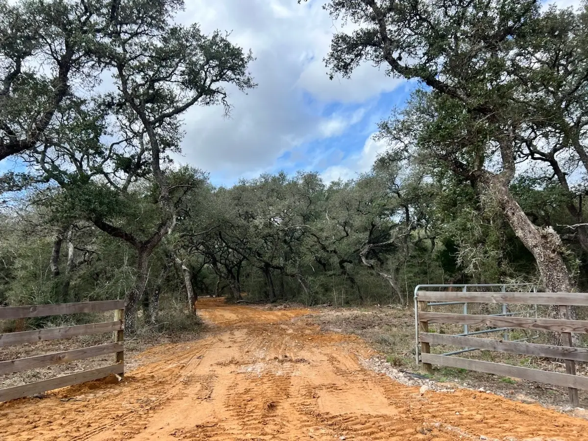 270 Cr 120, Hallettsville, TX 77964 - #1