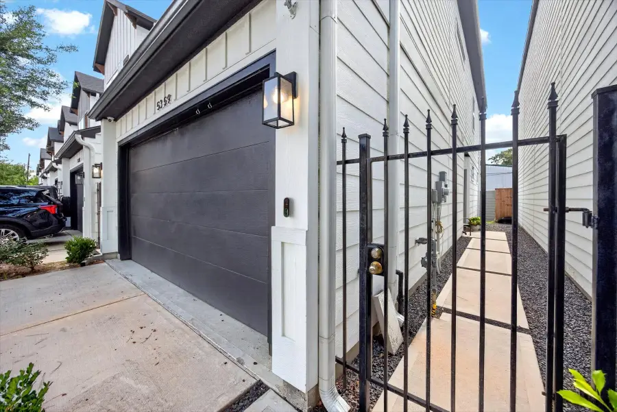 5359 Creekmont Oaks Lane, Houston, TX 77091 - #3