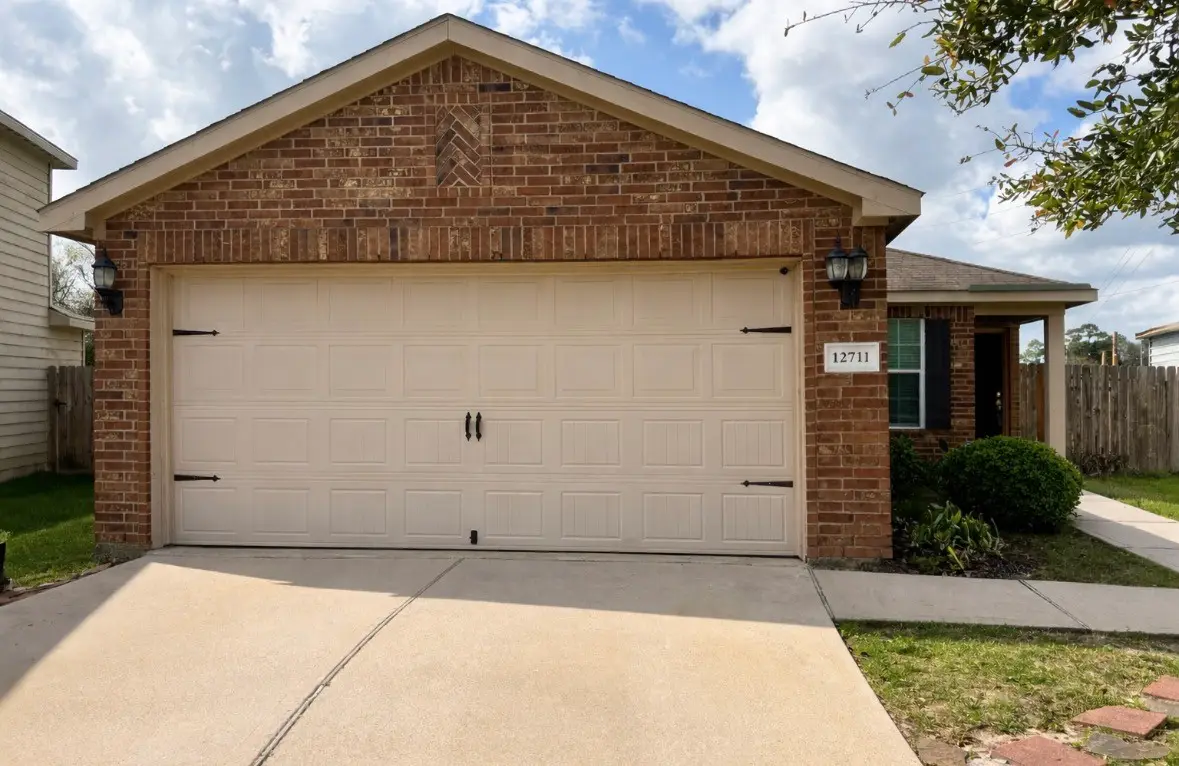 12711 Mystic Water Lane, Houston, TX 77044 - #1