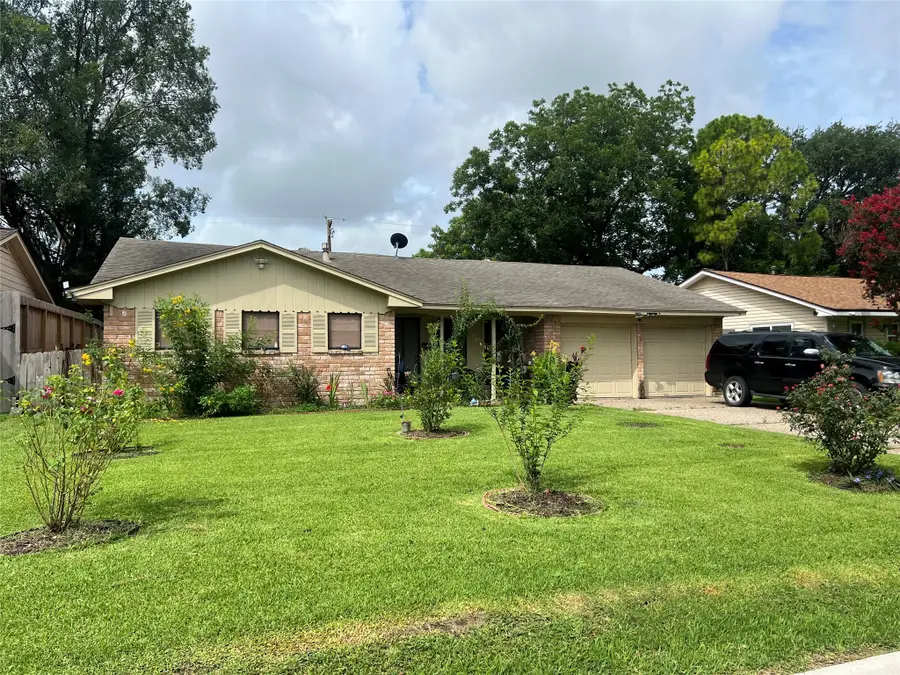 8823 Shadow Crest Street, Houston, TX 77074 - Image #3