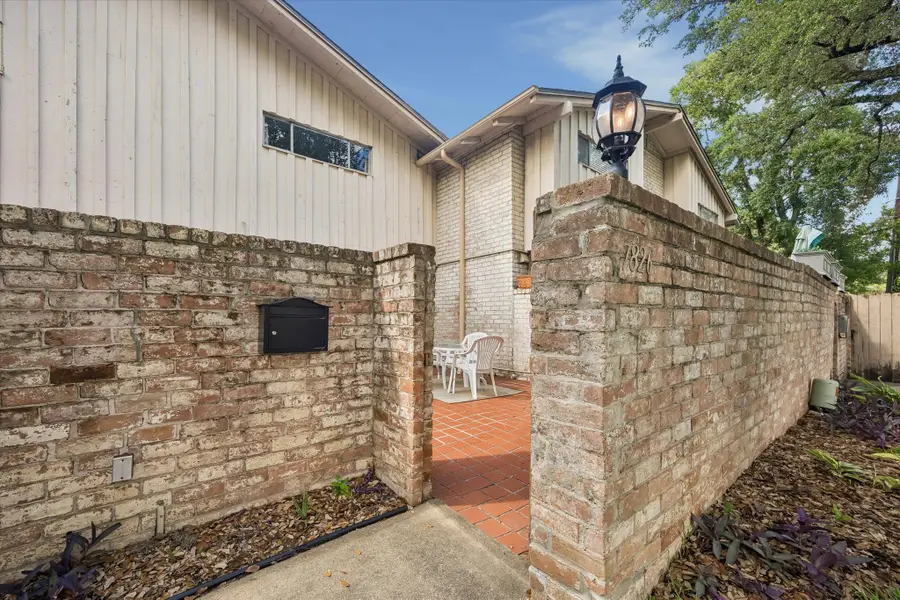 7826 Woodway Drive #7826, Houston, TX 77063 - #2