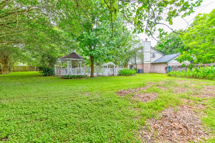 104 Misty Brook Lane, League City, TX 77573 - #3