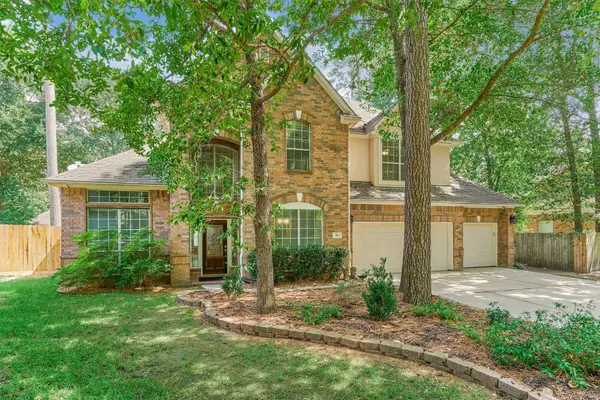 59 W Prairie Dawn Circle, The Woodlands, TX 77385