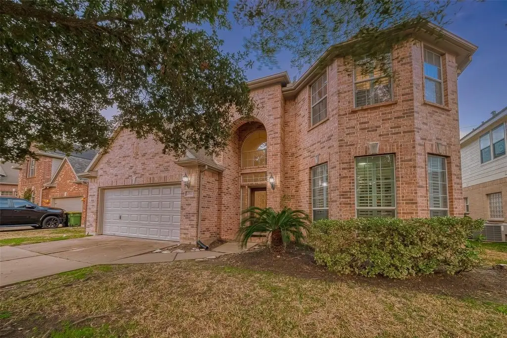 2703 Marble Brook Lane, Pearland, TX 77584 - #1