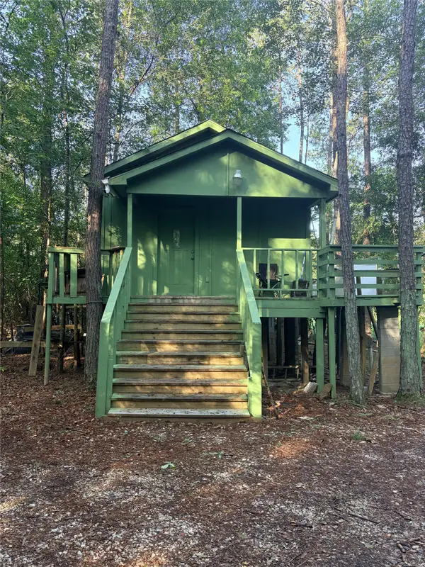 9470 Village Creek Road, Silsbee, TX 77656