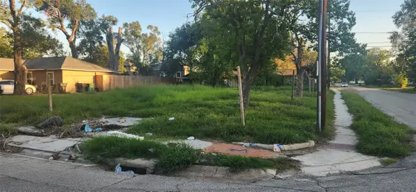 5802 Westover Street, Houston, TX 77033