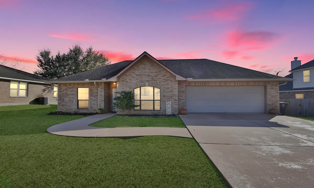12749 Lake Conroe Hills Drive, Willis, TX 77318 - Image #1