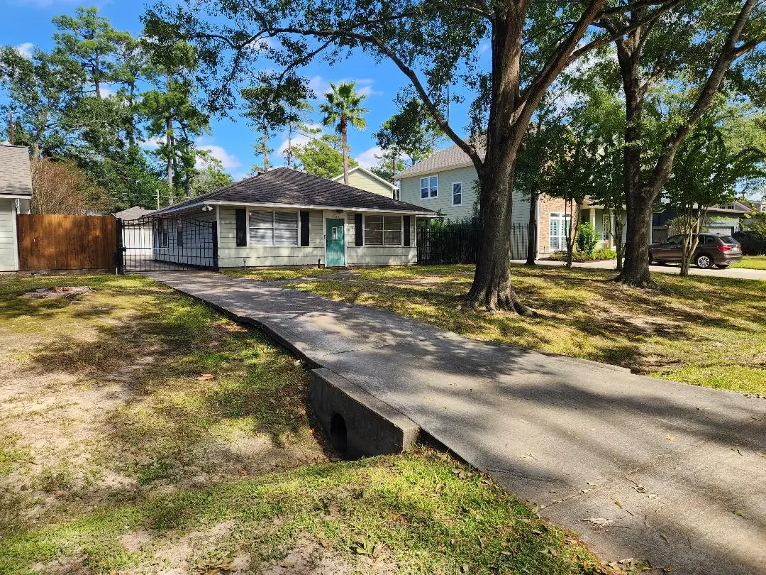 1020 W 42nd Street, Houston, TX 77018 - #1