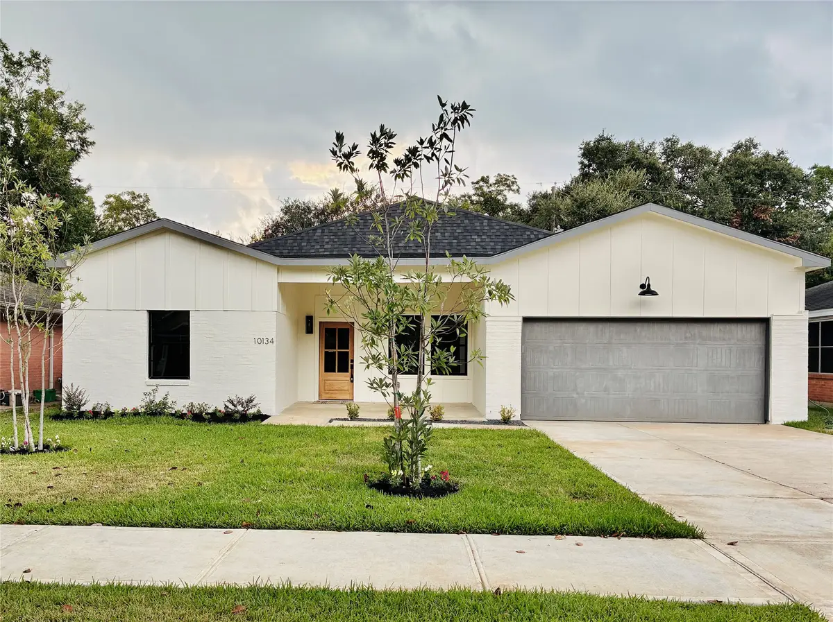 10134 Oboe Drive, Houston, TX 77025 - Image #1