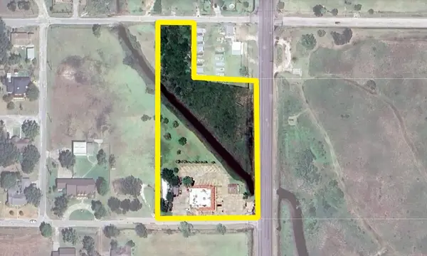 1601 1st Street, Palacios, TX 77465