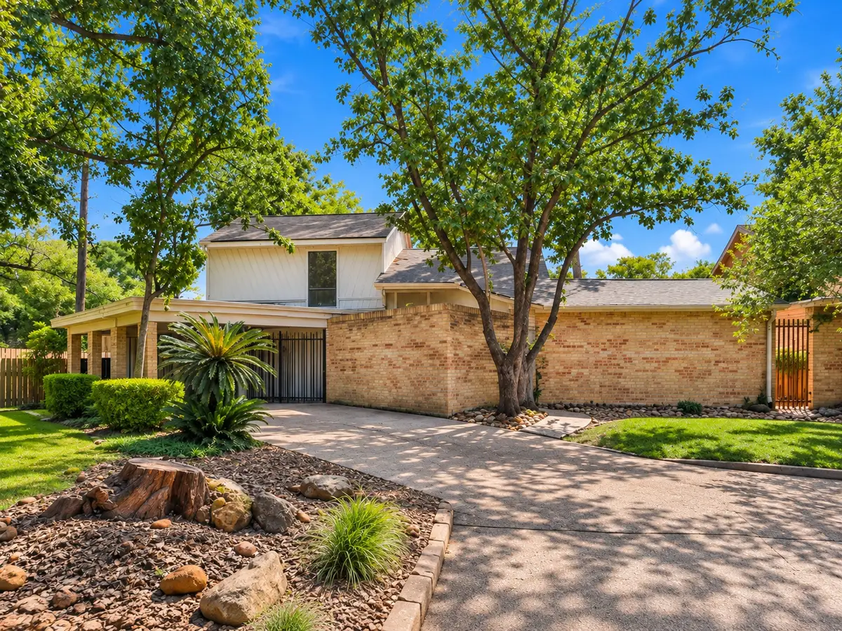 166 Old Bridge Lake, Houston, TX 77069 - #1