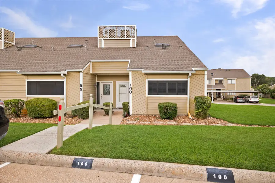 100 April Point Drive S, Conroe, TX 77356 - #2