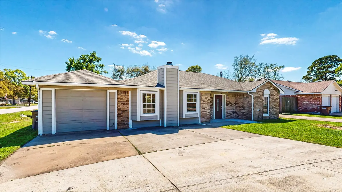 4914 29th Street, Dickinson, TX 77539 - #1